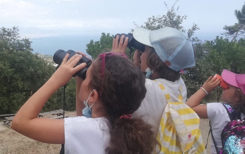 Dal microscopio al binocolo: esploriamo la natura del Beigua